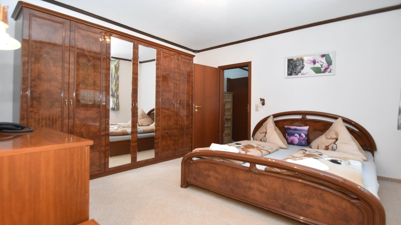 BedRoom BedRoom